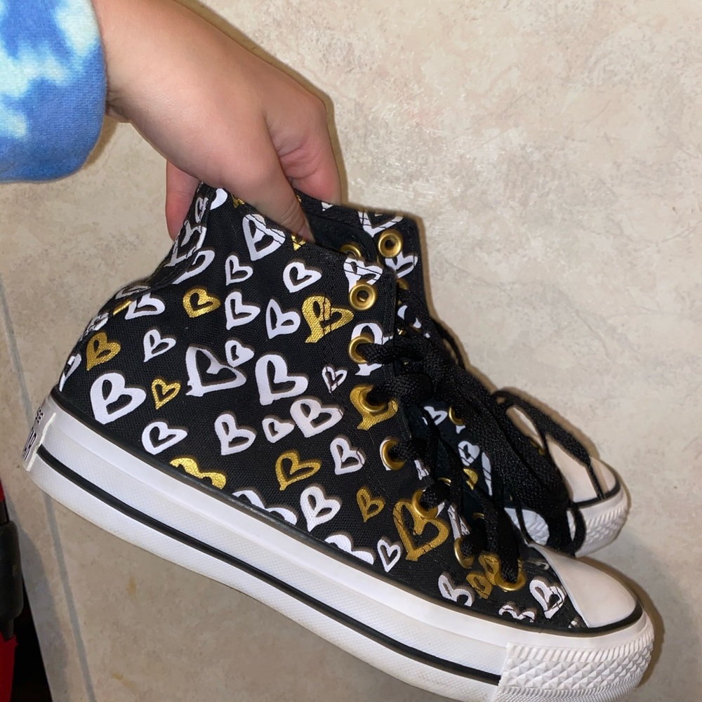 Converse - Picture 2 of 5